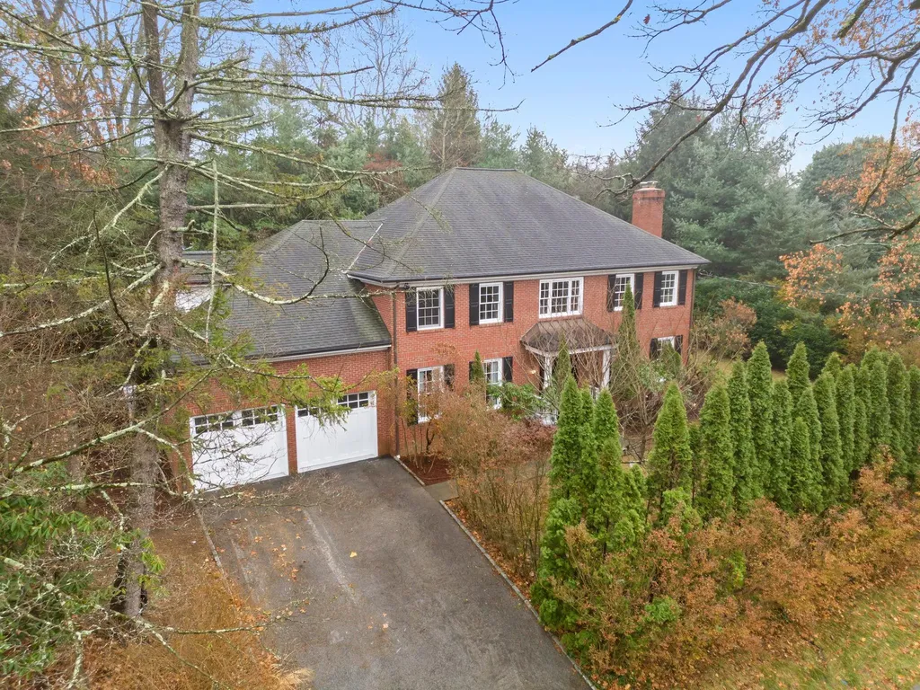 18 Fox Meadow Road Scarsdale NY 10583