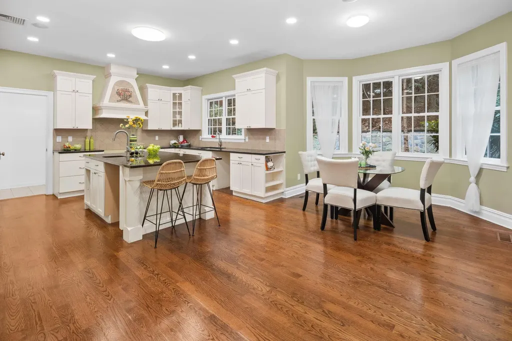 18 Fox Meadow Road Scarsdale NY 10583