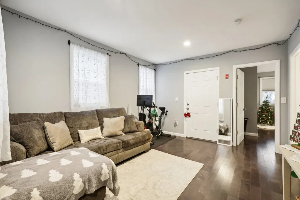 32 Broadway Cornwall NY 12518