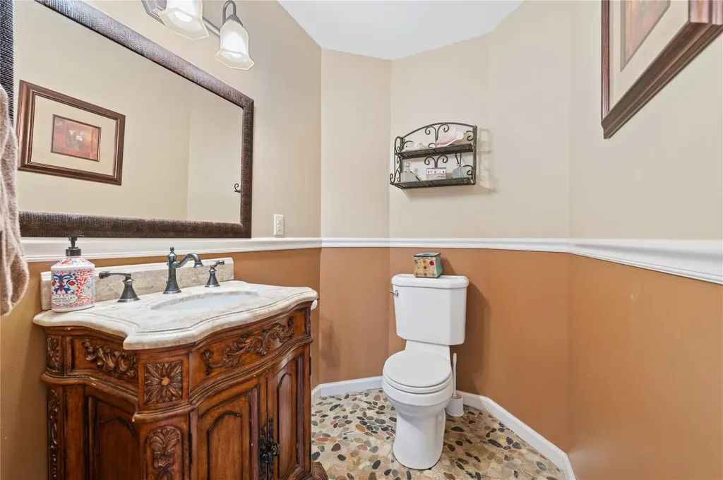 12 Hemingway Drive Dix Hills NY 11746