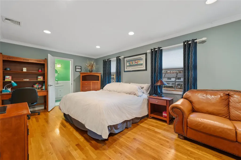 12 Hemingway Drive Dix Hills NY 11746