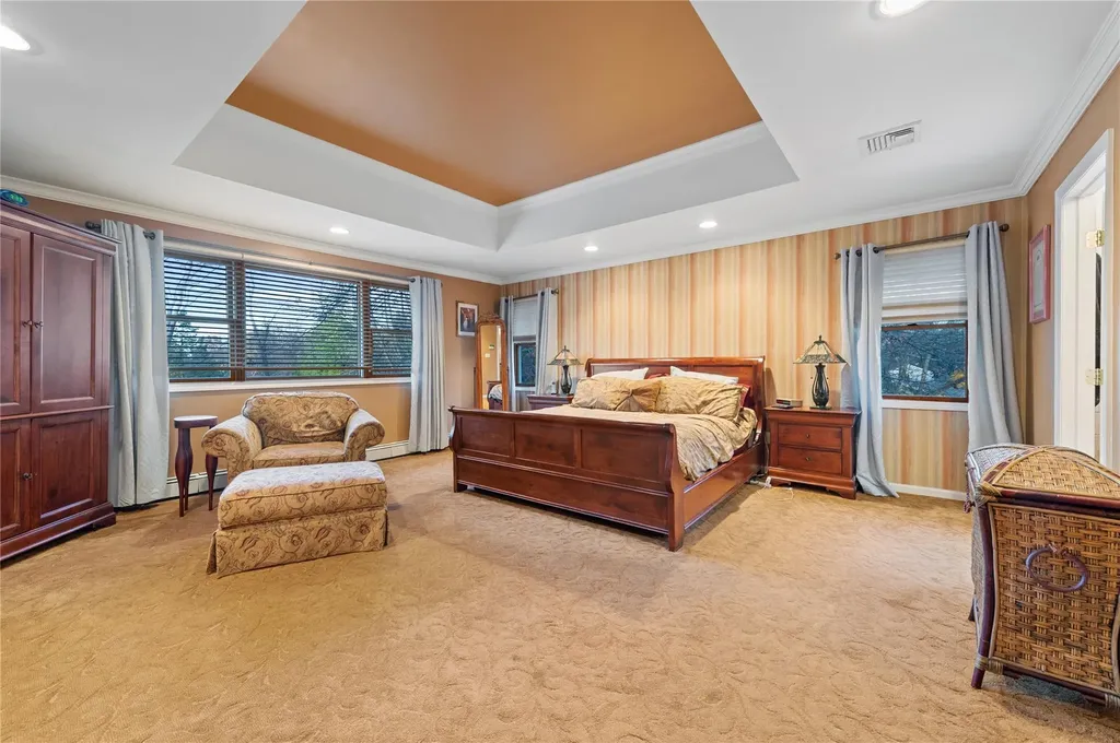 12 Hemingway Drive Dix Hills NY 11746