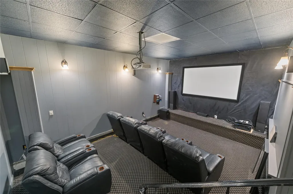 12 Hemingway Drive Dix Hills NY 11746