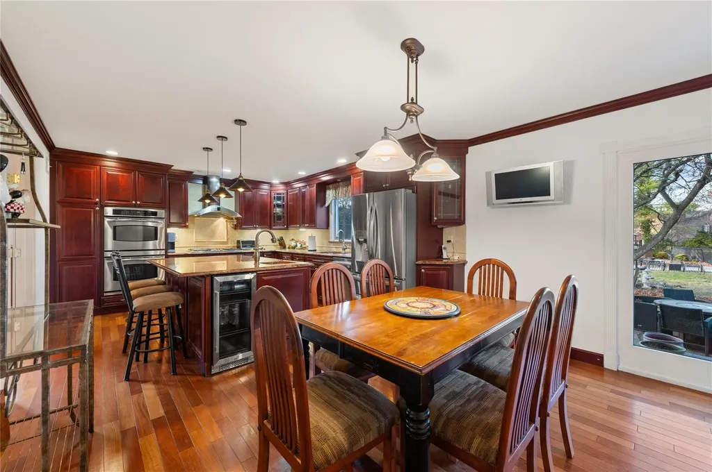 12 Hemingway Drive Dix Hills NY 11746