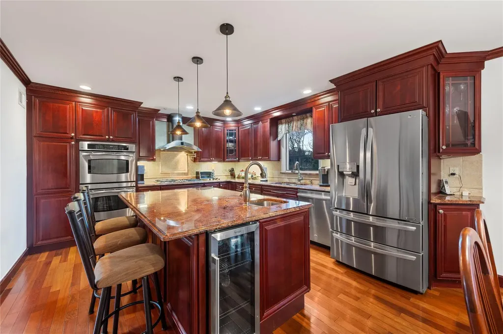 12 Hemingway Drive Dix Hills NY 11746