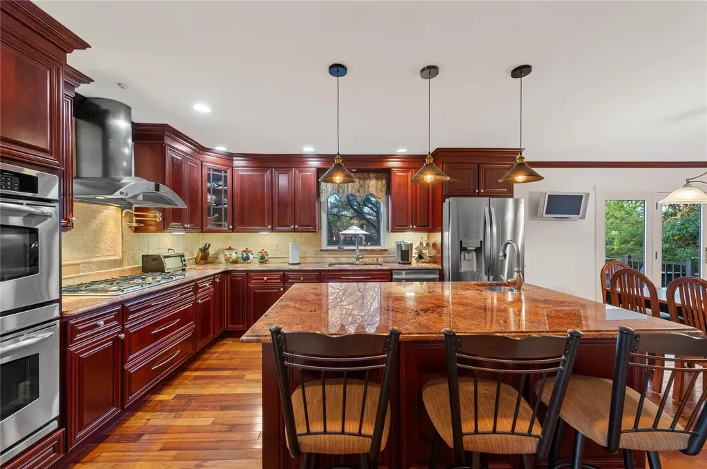 12 Hemingway Drive Dix Hills NY 11746