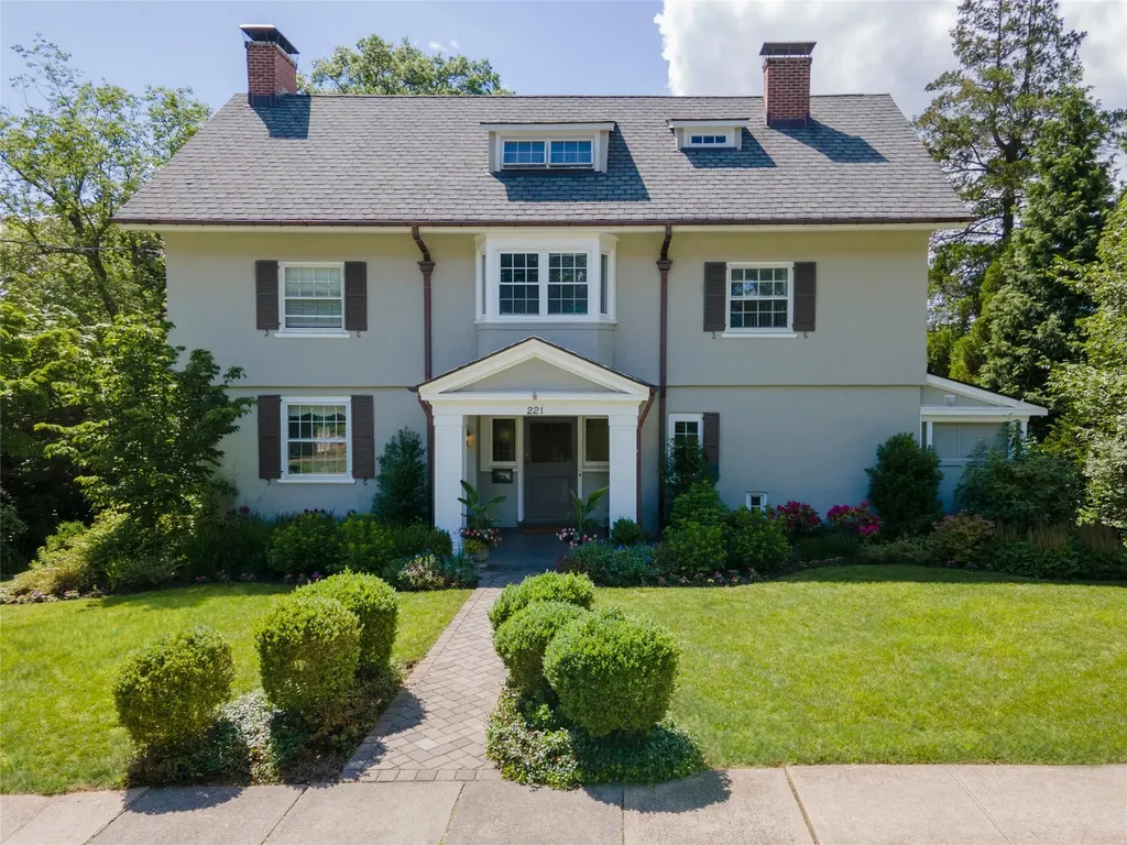 221 Corlies Avenue Pelham NY 10803