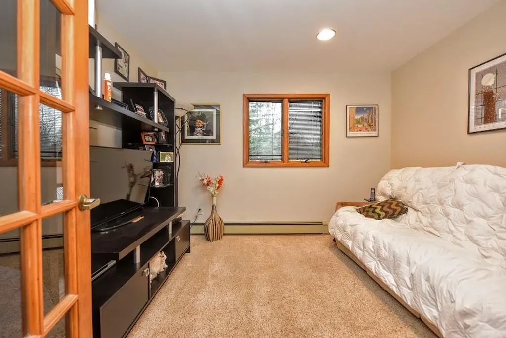 15 Hampton Road Airmont NY 10901