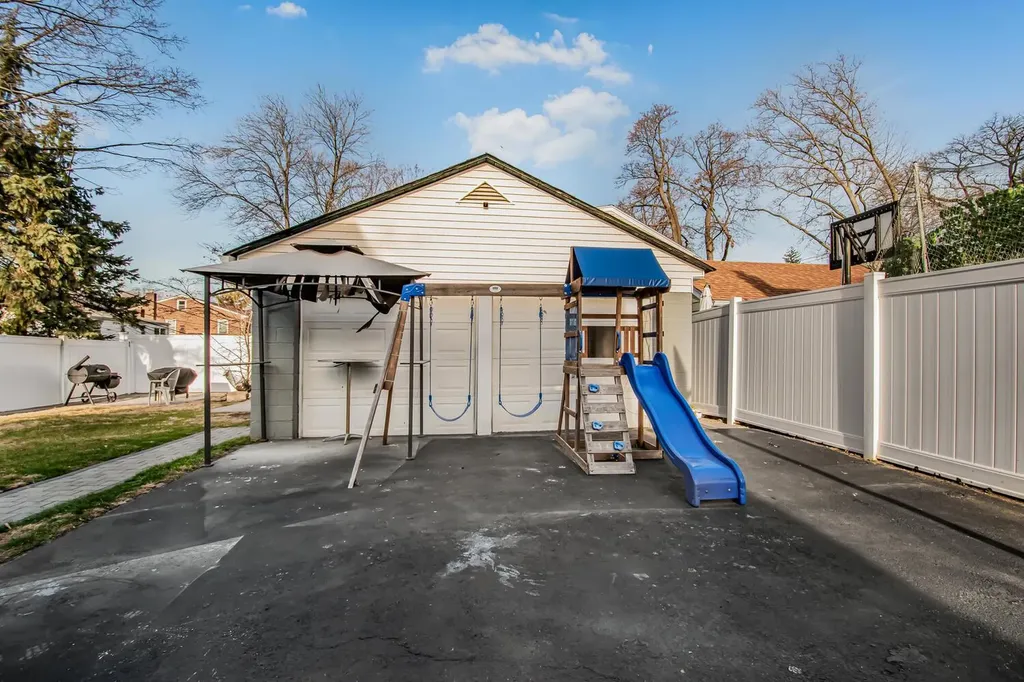 9 Chester Drive Yonkers NY 10710