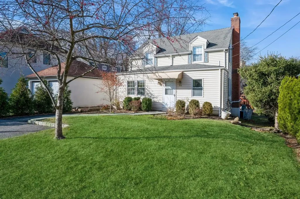 90 Parkway Circle Scarsdale NY 10583