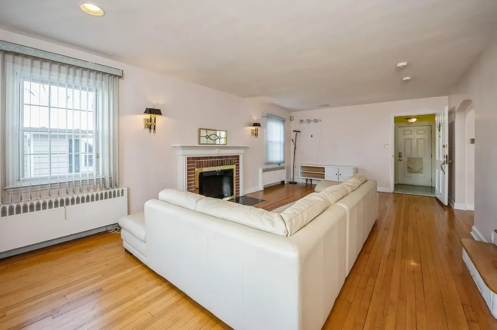90 Parkway Circle Scarsdale NY 10583