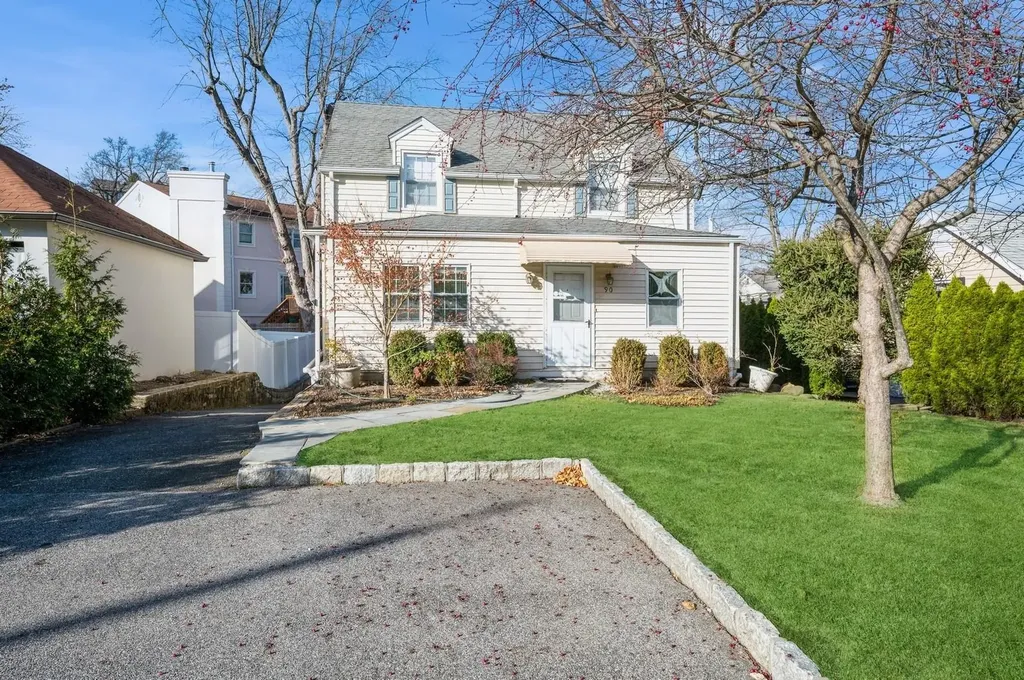 90 Parkway Circle Scarsdale NY 10583