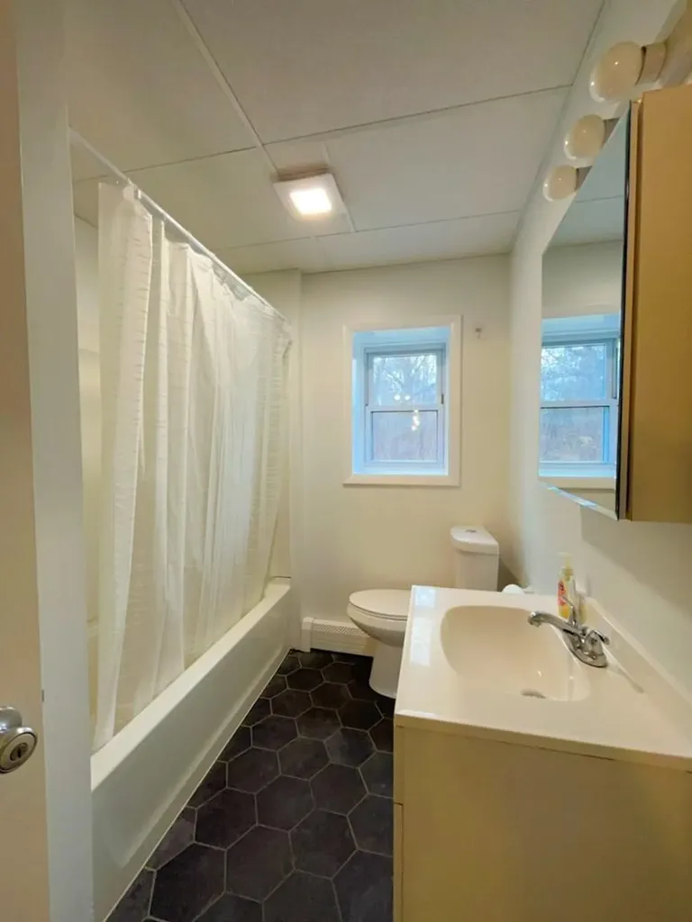 10 Broadway Tivoli NY 12583