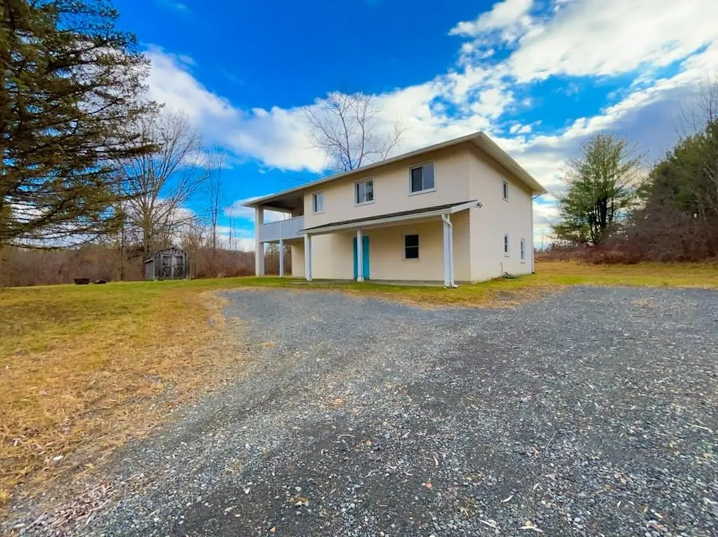 10 Broadway Tivoli NY 12583