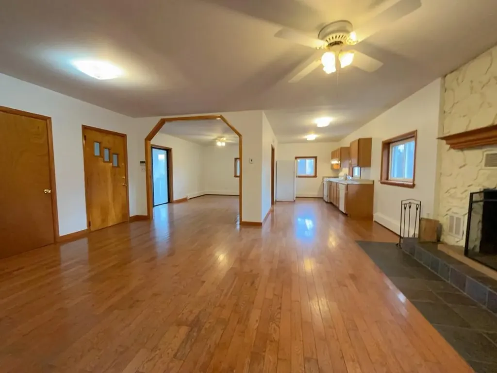 10 Broadway Tivoli NY 12583