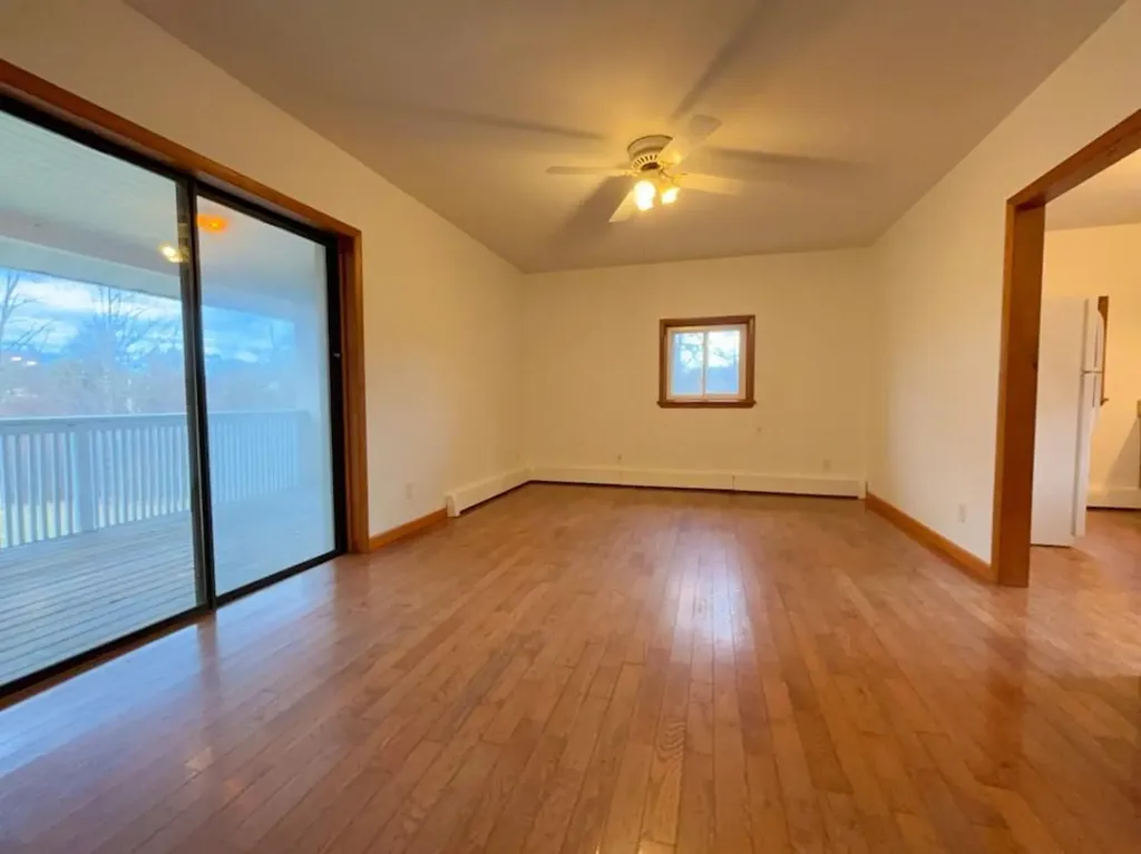 10 Broadway Tivoli NY 12583