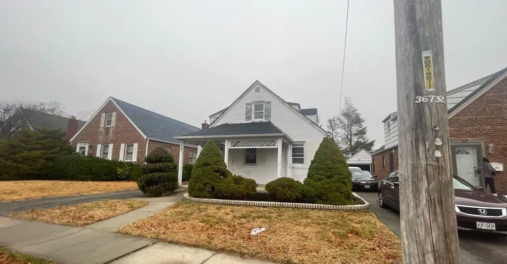 177 Roberta Street Valley Stream NY 11580