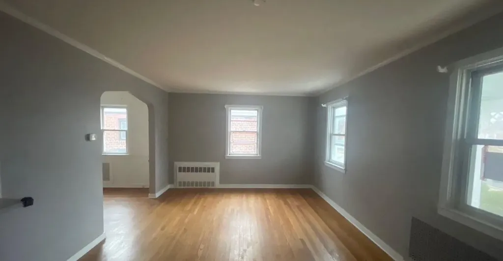 177 Roberta Street Valley Stream NY 11580