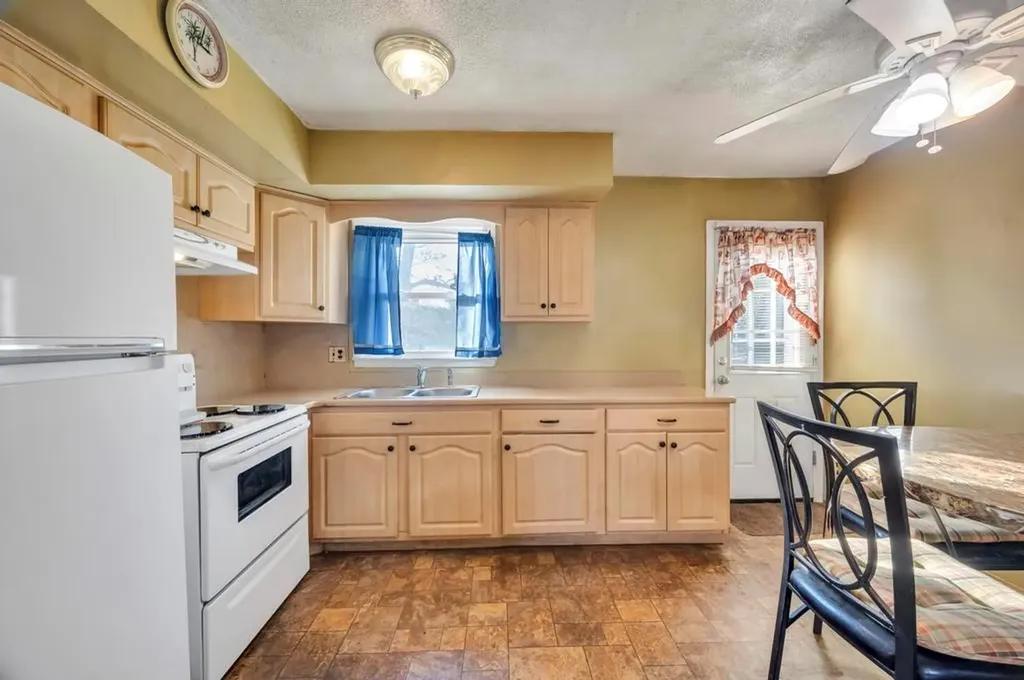 7 Quogue Avenue Riverhead NY 11901