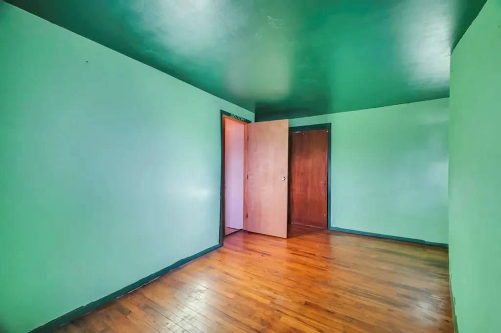 7 Quogue Avenue Riverhead NY 11901