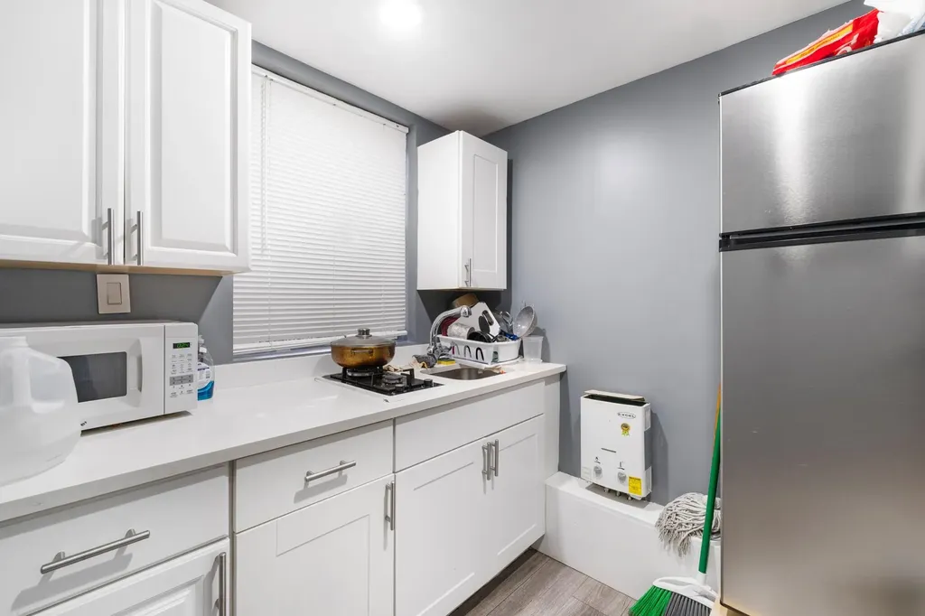 279 Edwards Place Yonkers NY 10703