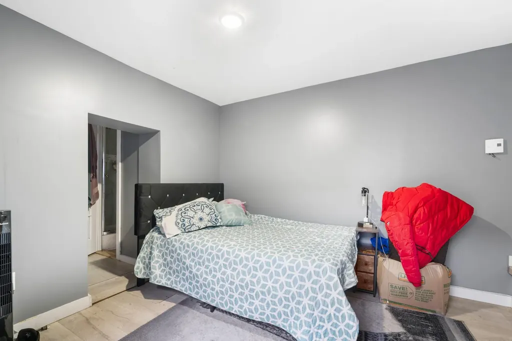 279 Edwards Place Yonkers NY 10703