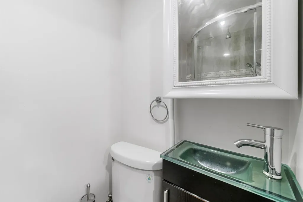 279 Edwards Place Yonkers NY 10703