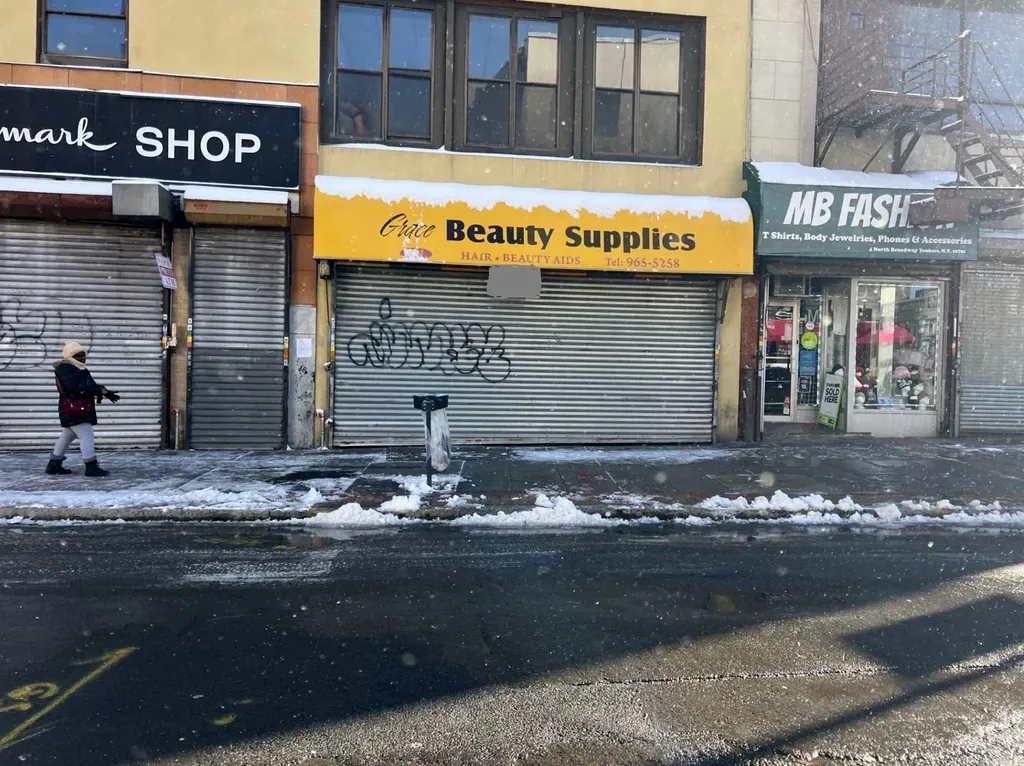 6 N Broadway Yonkers NY 10701