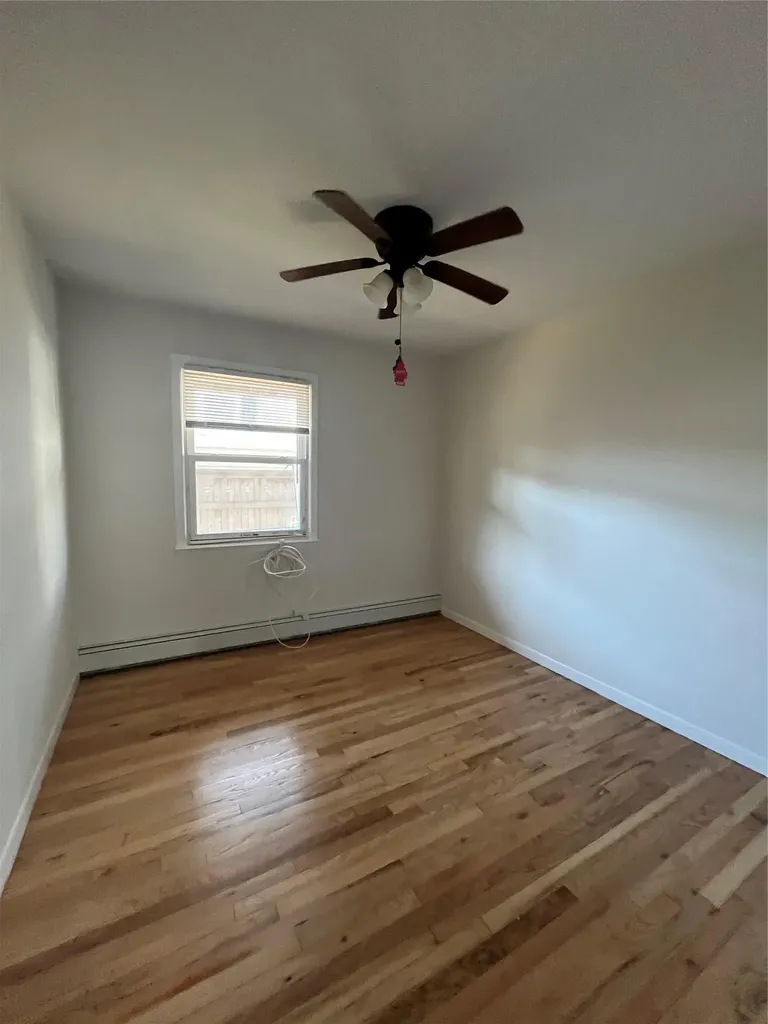 538 E Walnut Street Long Beach NY 11561