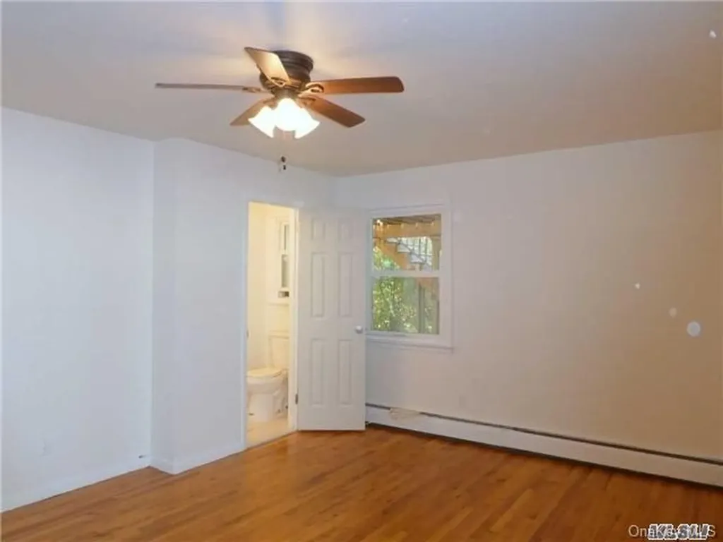 538 E Walnut Street Long Beach NY 11561