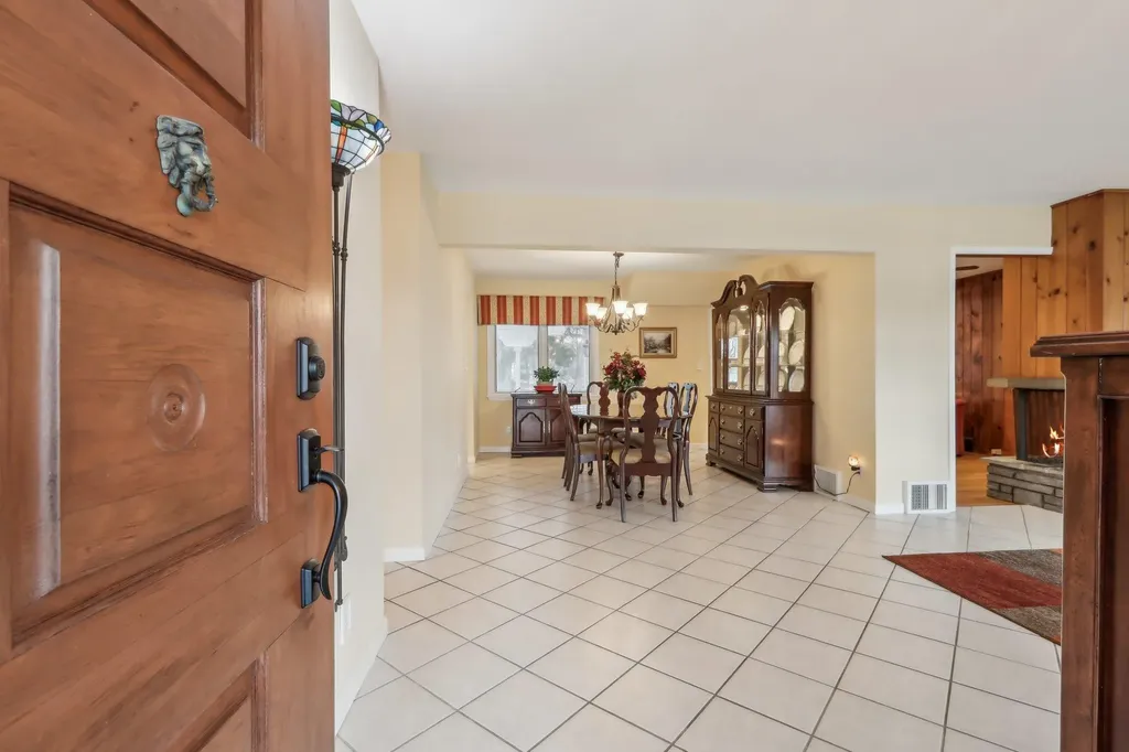 3 Robin Brae Warwick NY 10990