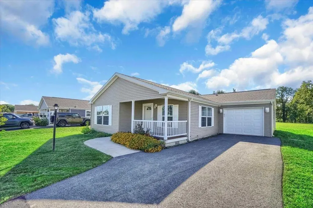 3 Boca Court Poughkeepsie NY 12603