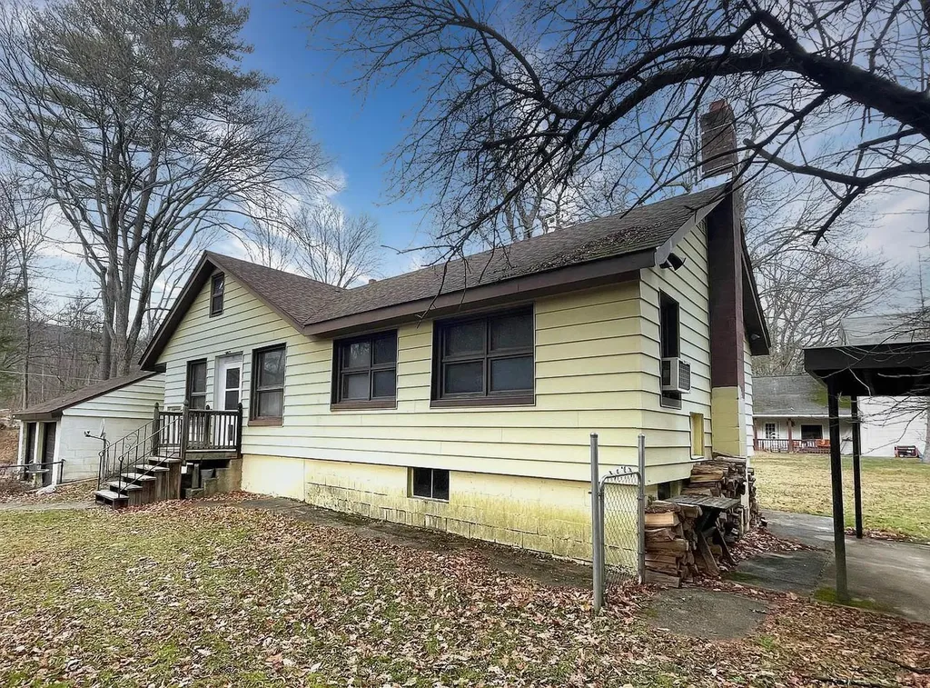 314 Spadola Lane Pine Bush NY 12566