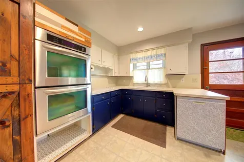 75 Miller Avenue North Babylon NY 11703