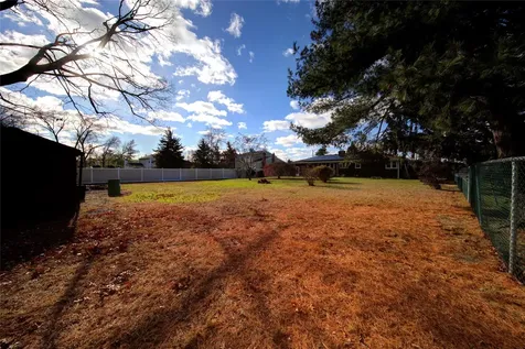 75 Miller Avenue North Babylon NY 11703