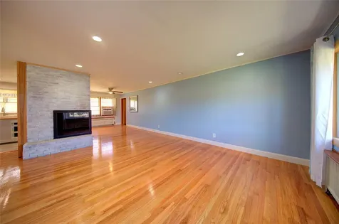 75 Miller Avenue North Babylon NY 11703