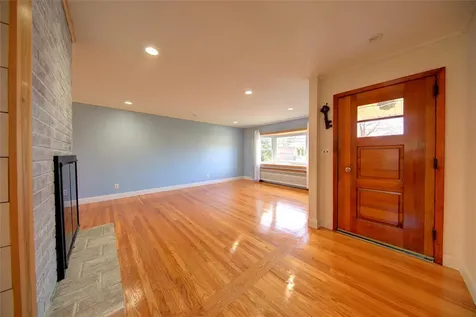 75 Miller Avenue North Babylon NY 11703