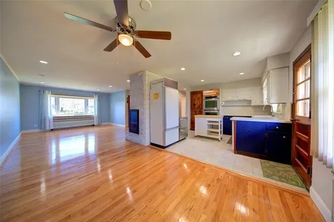 75 Miller Avenue North Babylon NY 11703