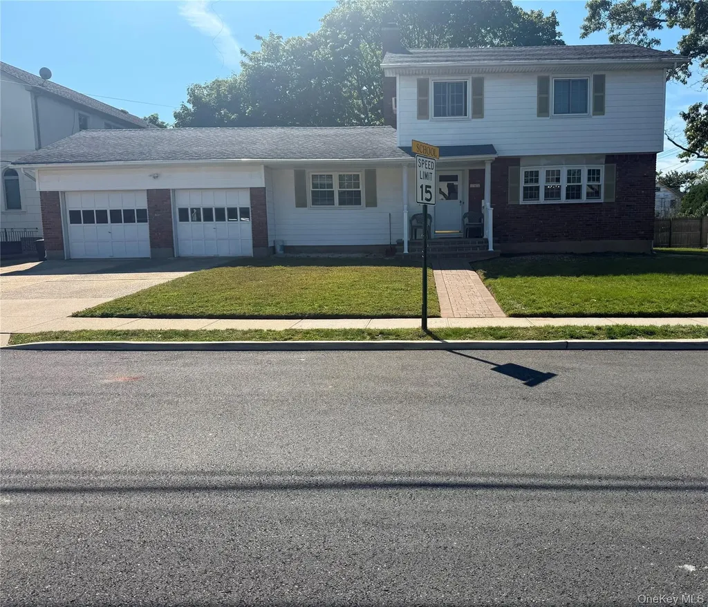 383 Clinton Avenue Cedarhurst NY 11516
