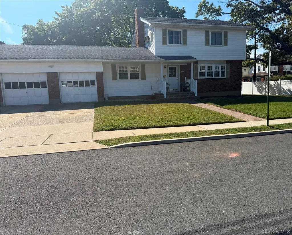 383 Clinton Avenue Cedarhurst NY 11516