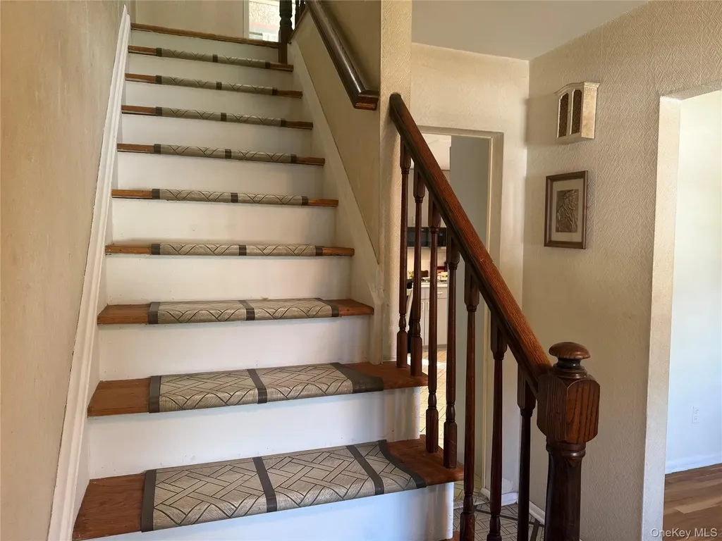 383 Clinton Avenue Cedarhurst NY 11516
