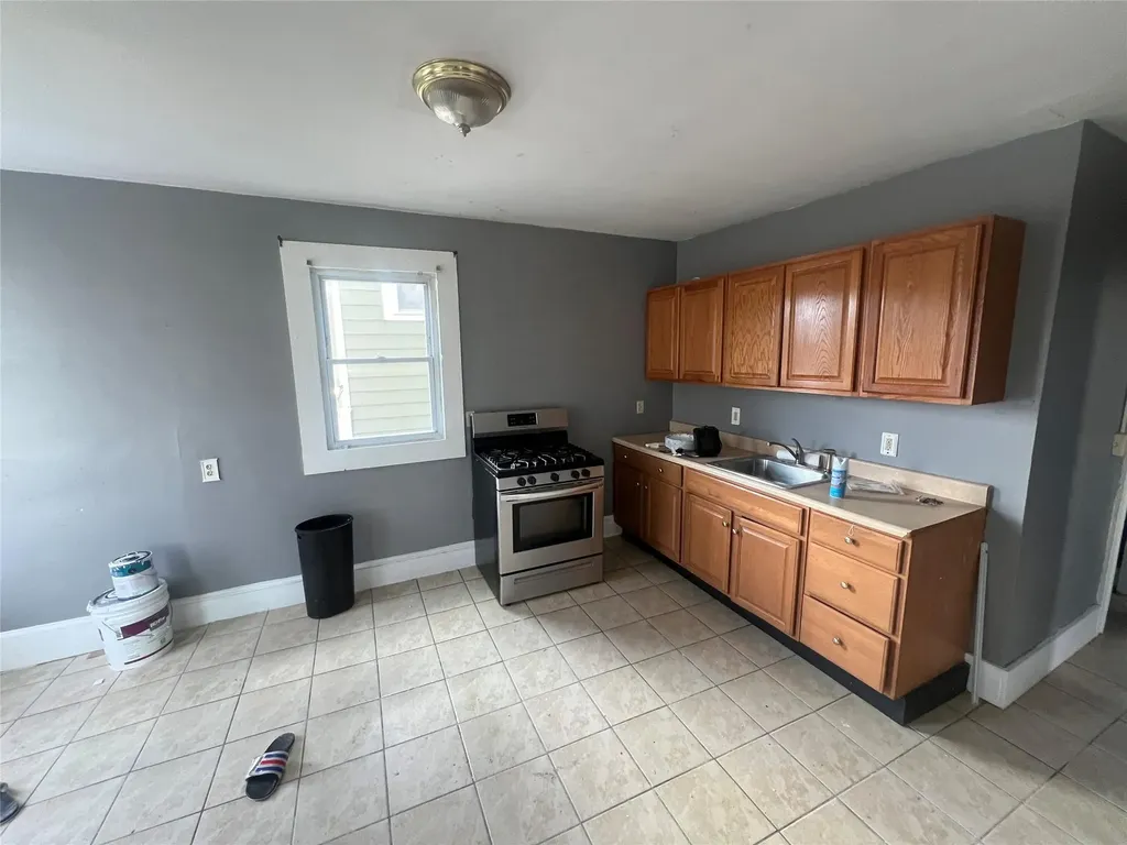 24 North White Street Poughkeepsie NY 12601