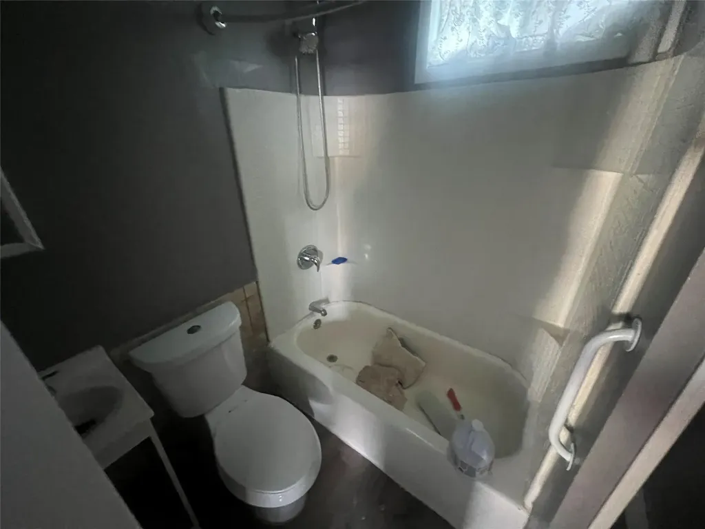 24 North White Street Poughkeepsie NY 12601