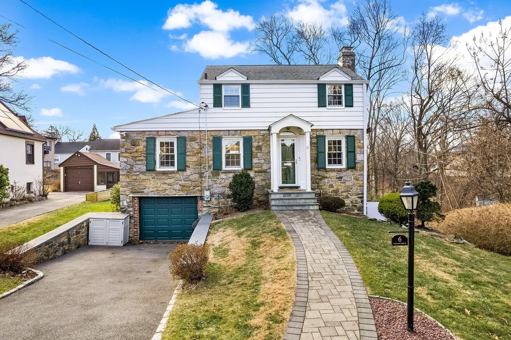 6 Winans Drive Yonkers NY 10701