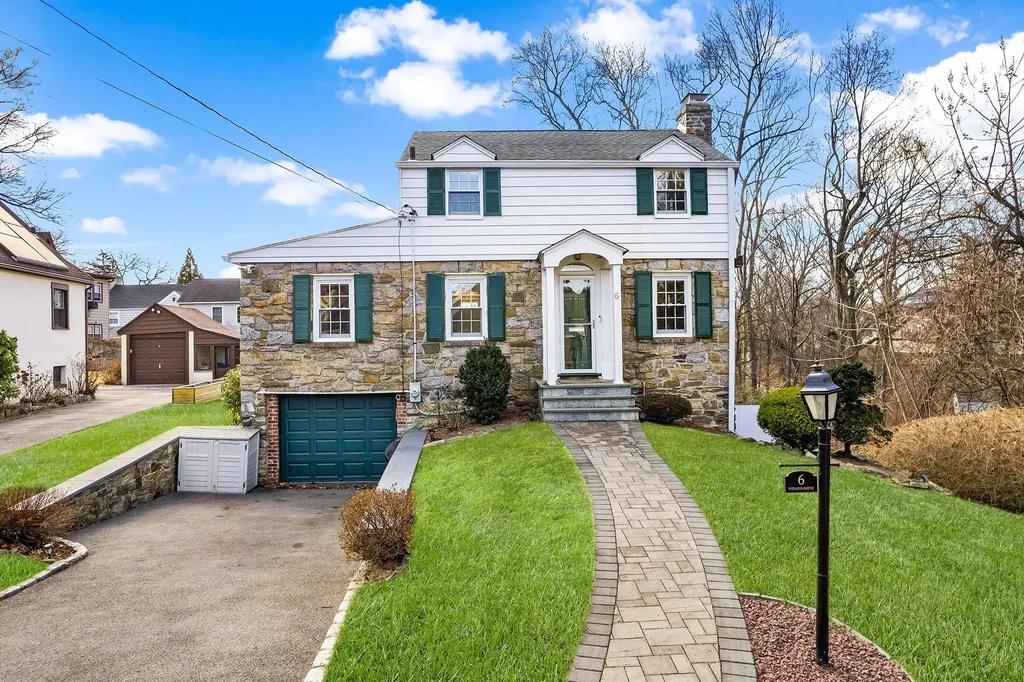 6 Winans Drive Yonkers NY 10701