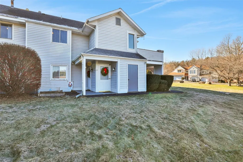 49 Sugar Maple Lane Saugerties NY 12477