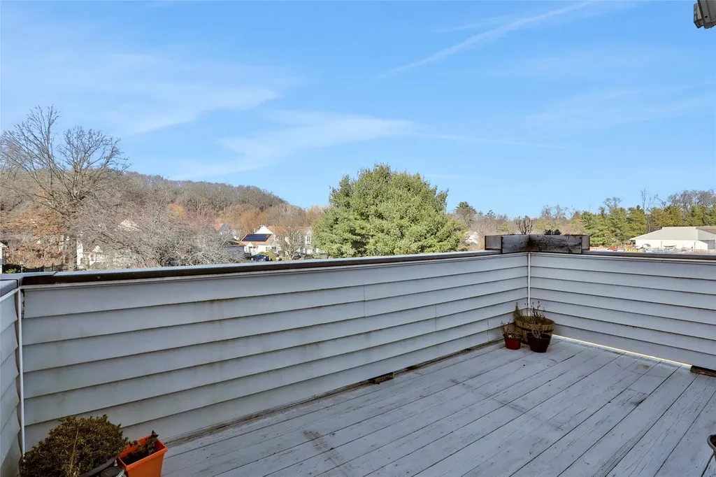 49 Sugar Maple Lane Saugerties NY 12477