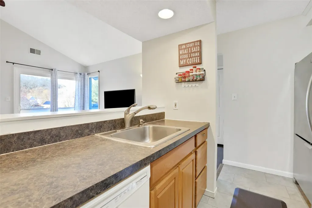 49 Sugar Maple Lane Saugerties NY 12477