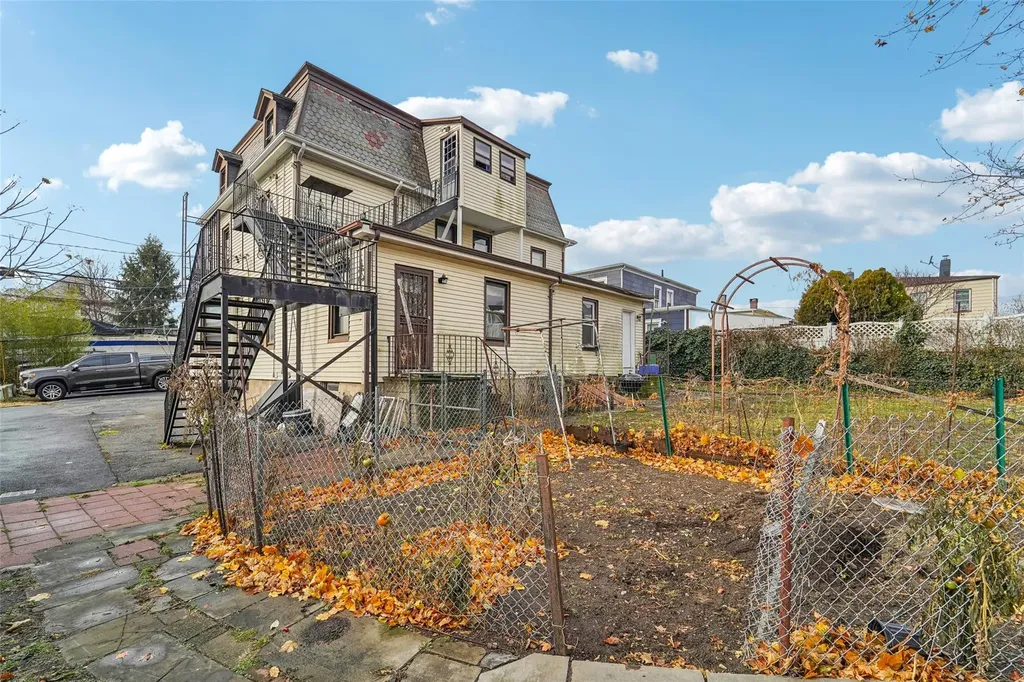 8 Ridgeview Place Port Chester NY 10573