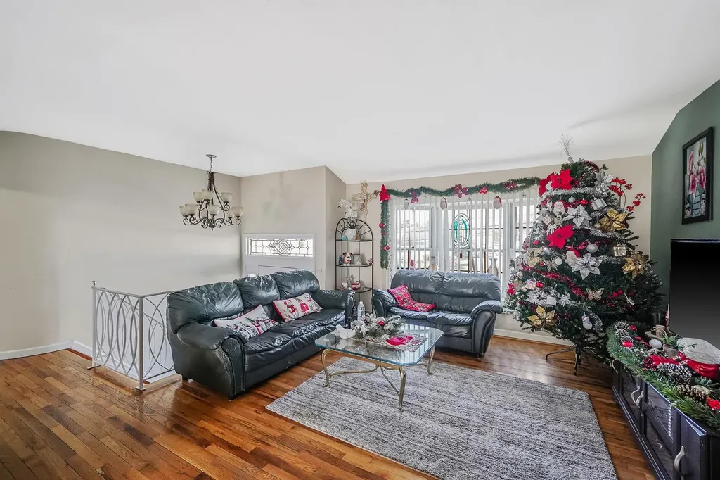 32 Grouse Drive Brentwood NY 11717
